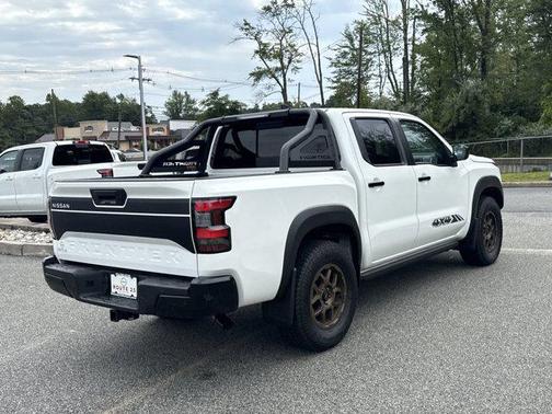 2024 Nissan Frontier SV