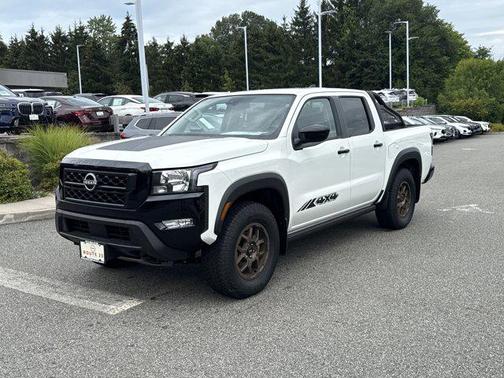 2024 Nissan Frontier SV