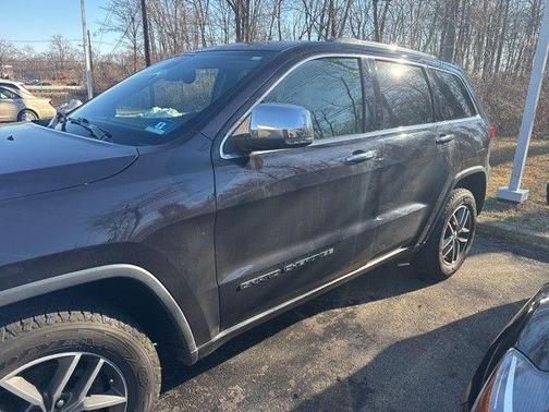 Diamond Black Crystal Pearlcoat 2018 Jeep Grand Cherokee Limited