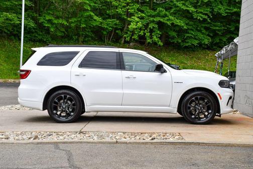 White Knuckle Clearcoat 2023 Dodge Durango Hemi Orange AWD