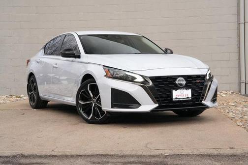 2023 Nissan Altima SR FWD