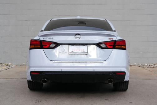 Gray Sky Pearl 2023 Nissan Altima SR FWD