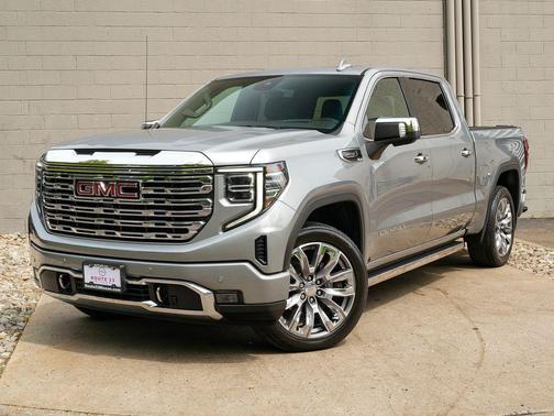 Sterling Metallic 2024 GMC Sierra 1500 Denali