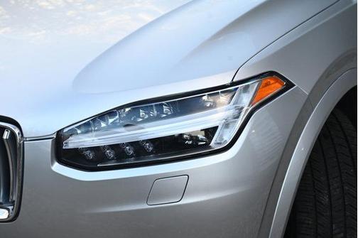 2022 Volvo XC90 T6 Inscription