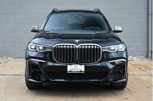 2022 BMW X7 M50i