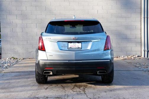 2023 Cadillac XT5 Luxury