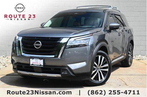 2023 Nissan Pathfinder Platinum 4WD
