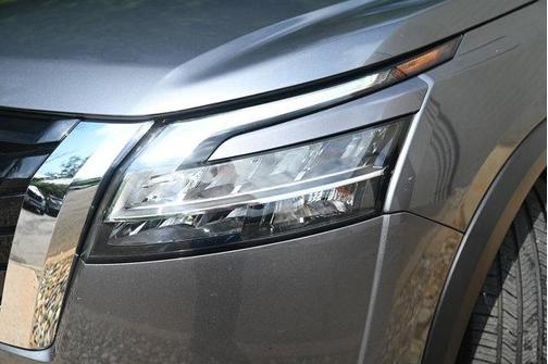 2023 Nissan Pathfinder Platinum 4WD