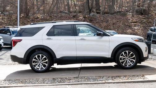2022 Ford Explorer ST-Line