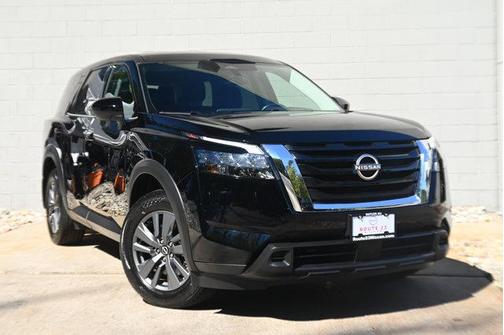 2024 Nissan Pathfinder S 4WD