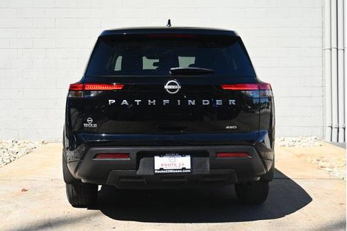 2024 Nissan Pathfinder S 4WD