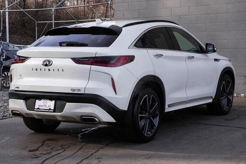 Majestic White 2023 INFINITI QX55 LUXE