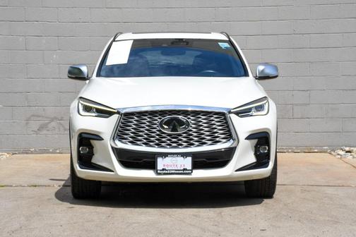 Majestic White 2023 INFINITI QX55 LUXE