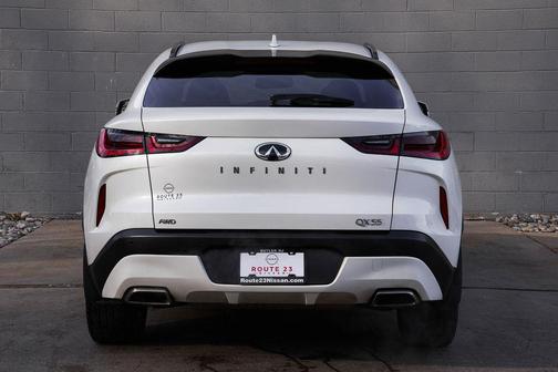 Majestic White 2023 INFINITI QX55 LUXE