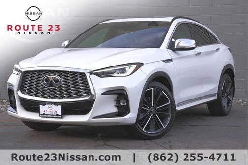 Majestic White 2023 INFINITI QX55 LUXE
