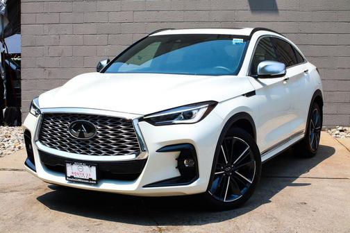 Majestic White 2023 INFINITI QX55 LUXE