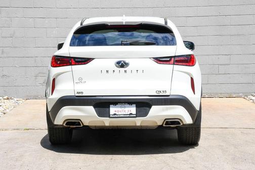 Majestic White 2023 INFINITI QX55 LUXE