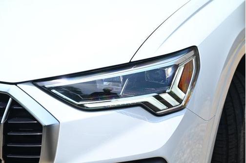 2024 Audi Q3 Premium 45 TFSI S line quattro Tiptronic