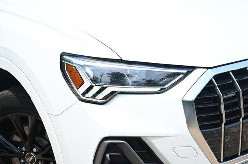 2024 Audi Q3 Premium 45 TFSI S line quattro Tiptronic