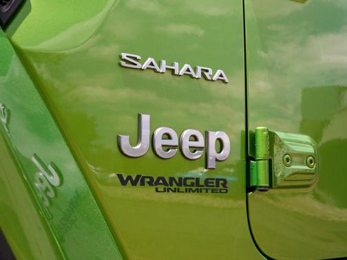 Mojito! Clearcoat 2018 Jeep Wrangler Unlimited Sahara