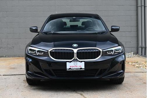 2024 BMW 330 i xDrive