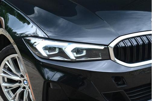 2024 BMW 330 i xDrive
