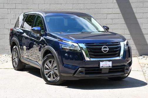 Deep Ocean Blue Pearl 2022 Nissan Pathfinder S 4WD