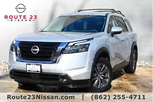 2023 Nissan Pathfinder SV 4WD