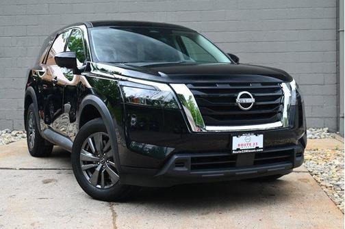 2023 Nissan Pathfinder S 4WD