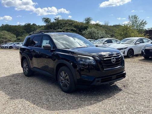 2025 Nissan Pathfinder SV 4WD