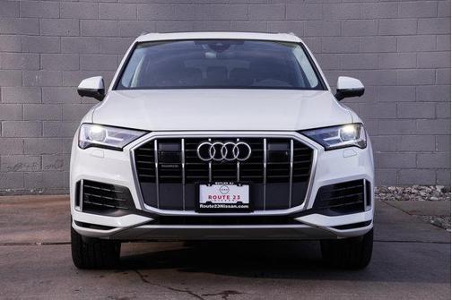 2023 Audi Q7 55 Premium Plus
