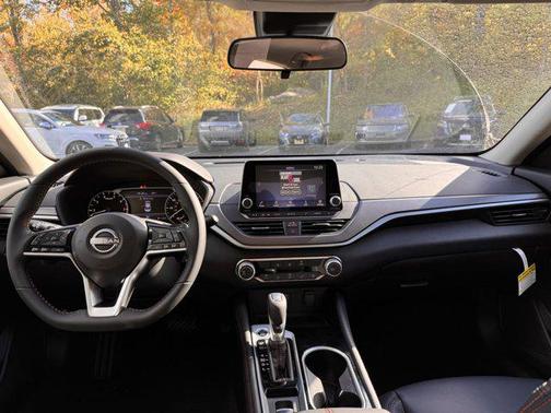 2025 Nissan Altima SR AWD