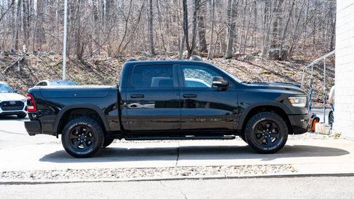 Diamond Black Crystal Pearlcoat 2020 RAM 1500 Rebel