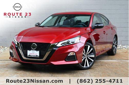 2022 Nissan Altima SR FWD