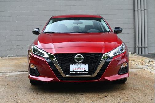 2022 Nissan Altima SR FWD