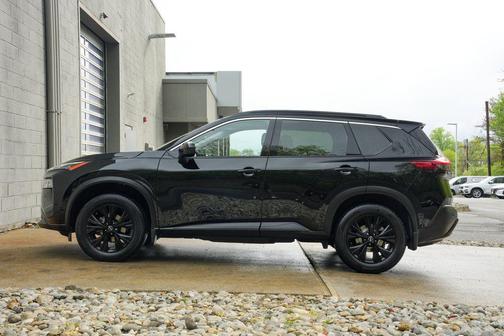 Super Black 2023 Nissan Rogue SV