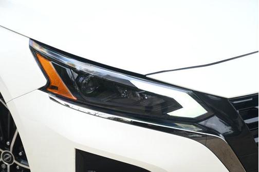 2025 Nissan Altima SR AWD