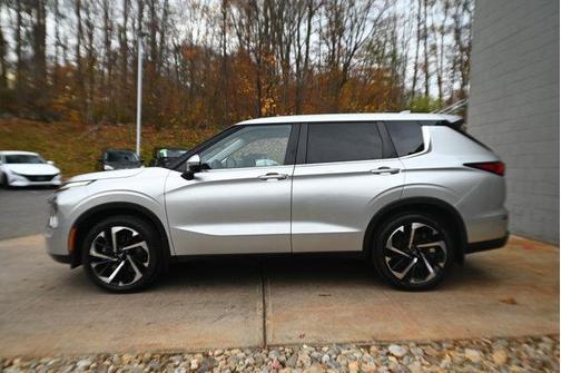 2022 Mitsubishi Outlander ES 2.5 S-AWC