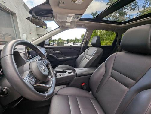 Gun Metallic 2024 Nissan Rogue SV