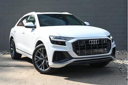 2021 Audi Q8 55 Premium Plus