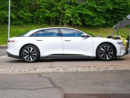 Stellar White Metallic 2023 Lucid Air Touring