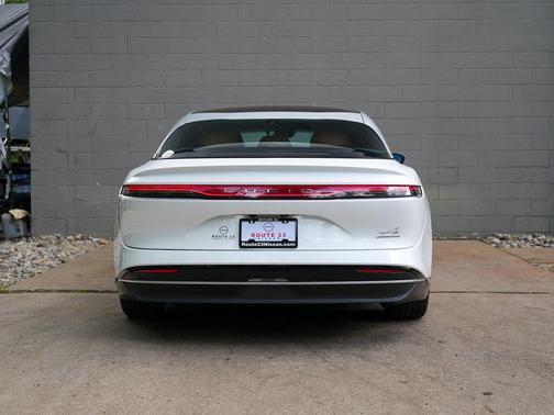 Stellar White Metallic 2023 Lucid Air Touring