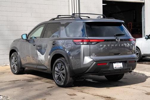 2024 Nissan Pathfinder SV 4WD