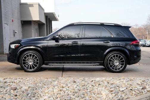 Obsidian Black Metallic 2022 Mercedes-Benz GLE 350 4MATIC