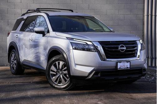 2023 Nissan Pathfinder SV 4WD