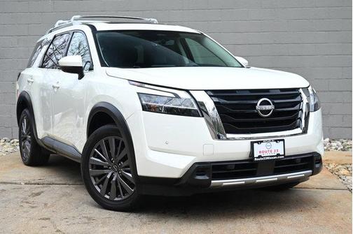 2023 Nissan Pathfinder SL 4WD