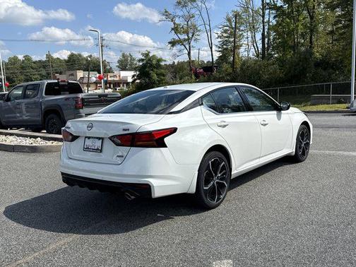 2025 Nissan Altima SR AWD