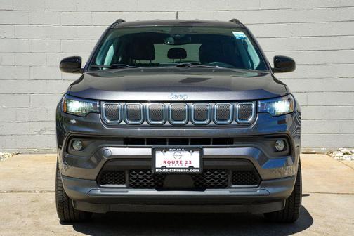 Granite Crystal Metallic Clearcoat 2022 Jeep Compass Latitude