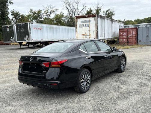 2025 Nissan Altima SV AWD