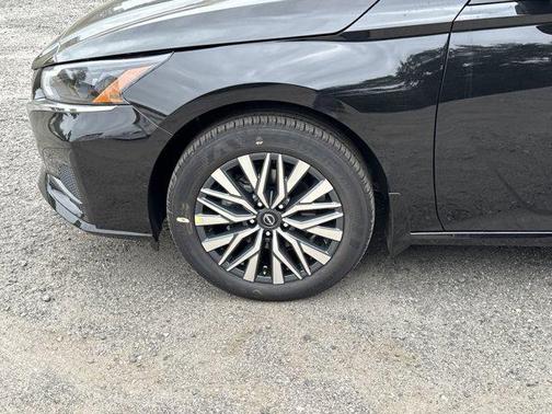 2025 Nissan Altima SV AWD